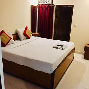 Sherawat Hotel