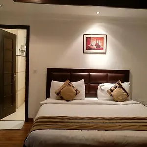 Aaron Castle Hotel