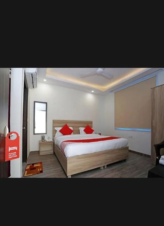 Hotel Golden Bliss At New Delhi Airport 3*,  India