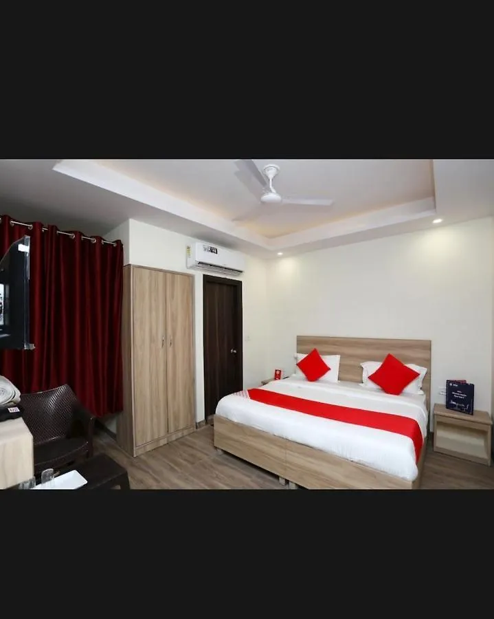 Hotel Golden Bliss At New Delhi Airport India
